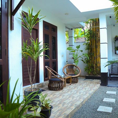 Hidden Villa Hikkaduwa Exterior photo