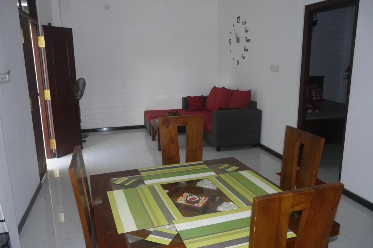 Hidden Villa Hikkaduwa Exterior photo