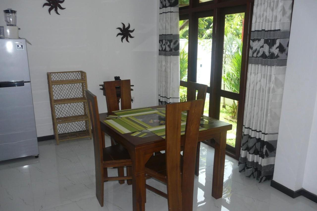 Hidden Villa Hikkaduwa Exterior photo